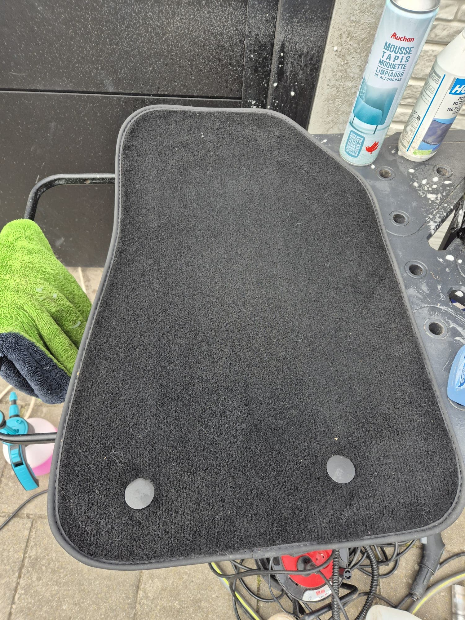 Après nettoyage intérieur auto Mons Kraken Cleaning, transformation 8