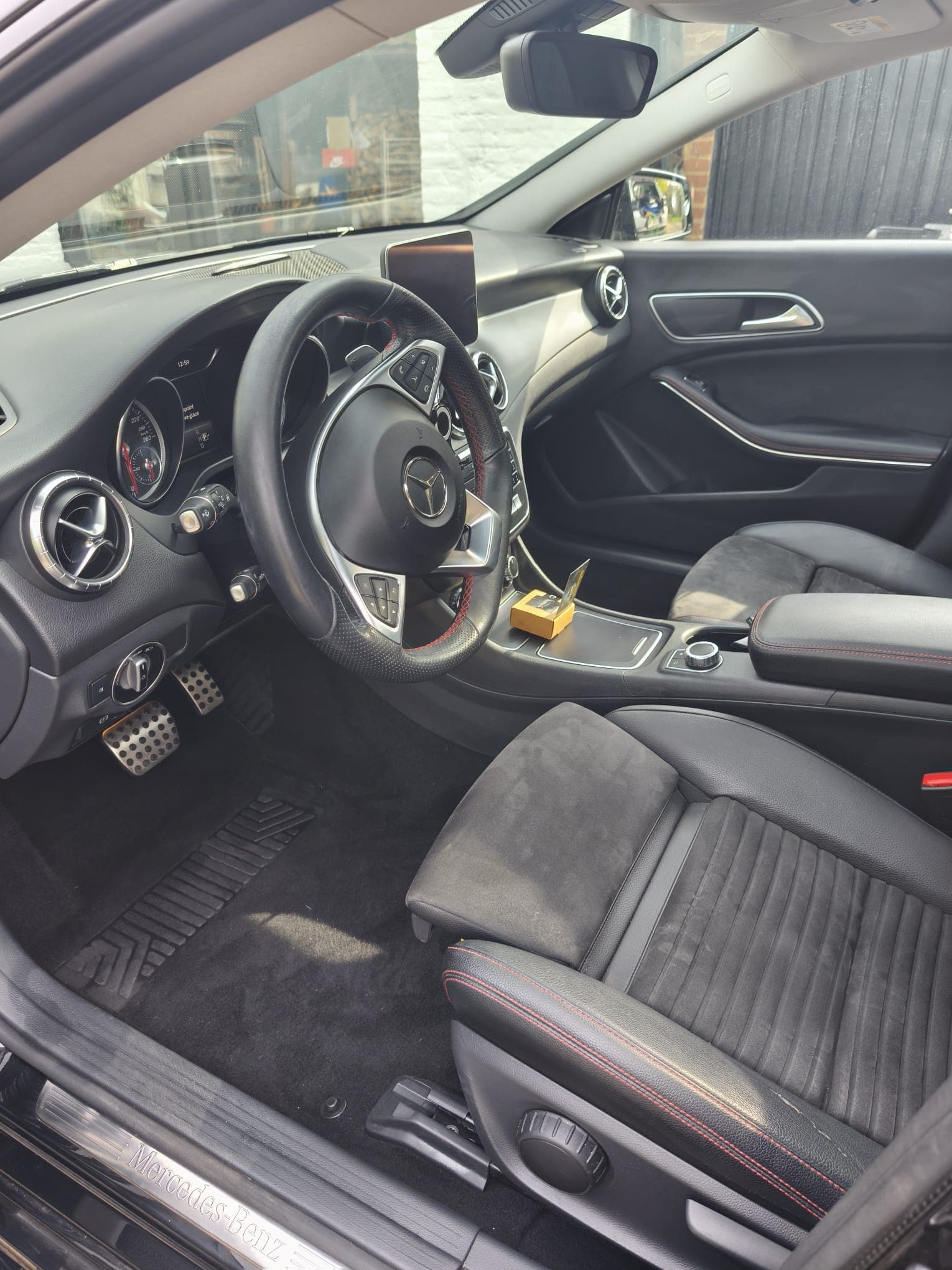 Résultat de nettoyage auto premium dans le Borinage par Kraken Cleaning