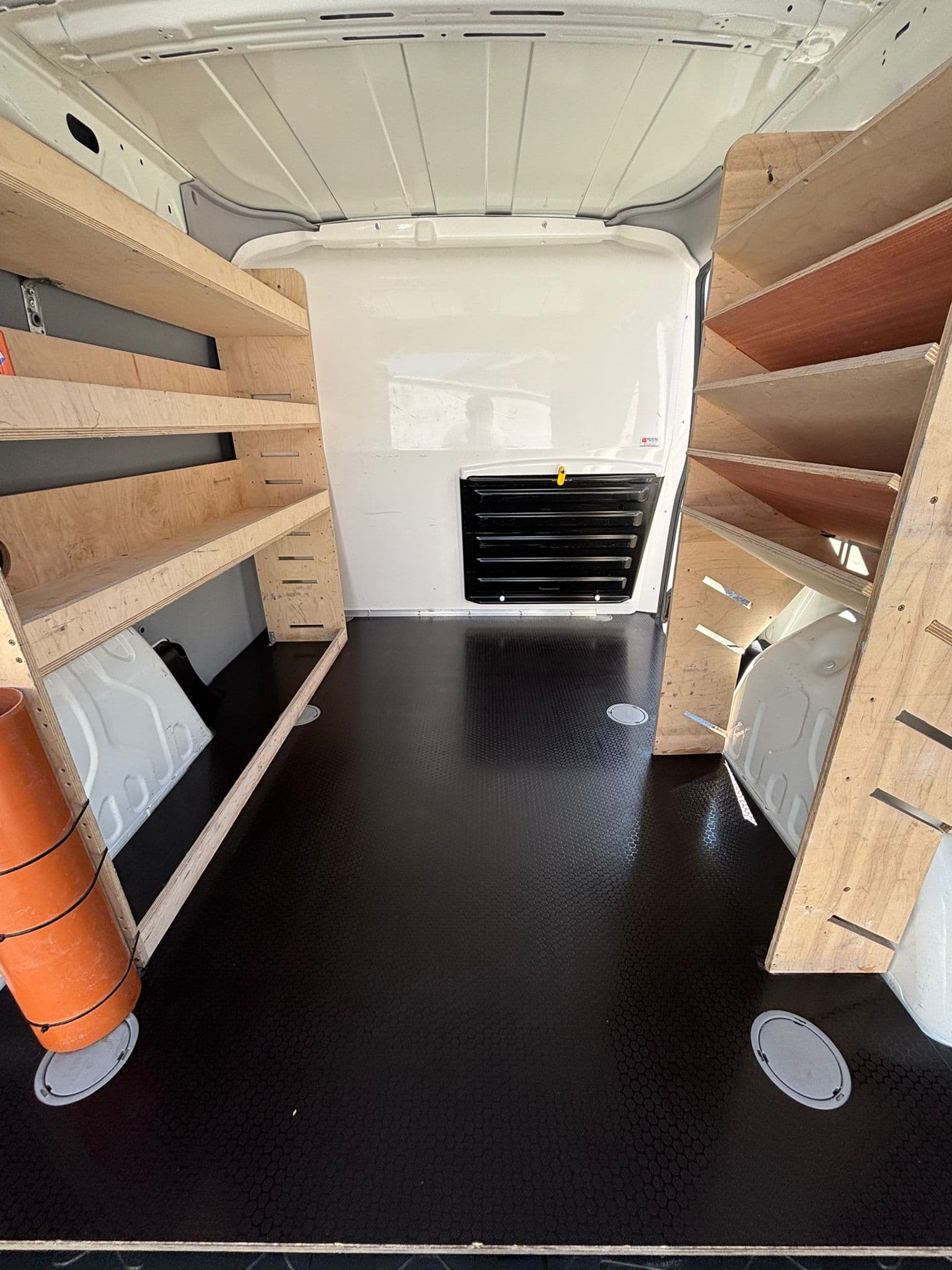 Après nettoyage intérieur voiture Mons Kraken Cleaning, transformation 11